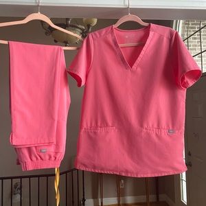LIMITED EDITION FIGS SCRUBS // neon pink set
